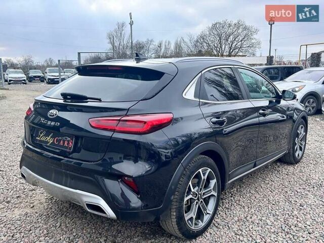 Чорний Кіа XCeed, об'ємом двигуна 1.35 л та пробігом 67 тис. км за 19000 $, фото 3 на Automoto.ua