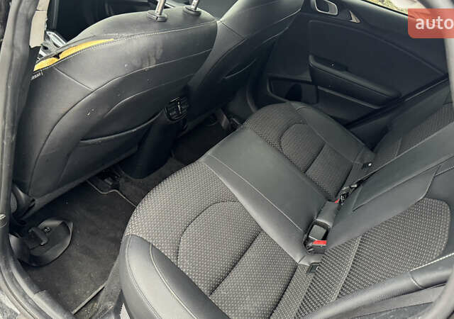 Чорний Кіа XCeed, об'ємом двигуна 1.58 л та пробігом 97 тис. км за 15400 $, фото 13 на Automoto.ua