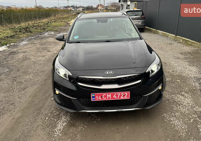 Чорний Кіа XCeed, об'ємом двигуна 1.58 л та пробігом 97 тис. км за 15400 $, фото 6 на Automoto.ua