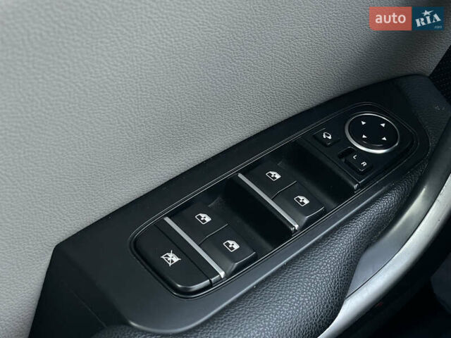 Чорний Кіа XCeed, об'ємом двигуна 1.35 л та пробігом 70 тис. км за 17900 $, фото 19 на Automoto.ua