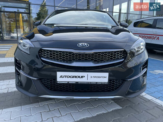 Чорний Кіа XCeed, об'ємом двигуна 1.35 л та пробігом 70 тис. км за 17900 $, фото 2 на Automoto.ua