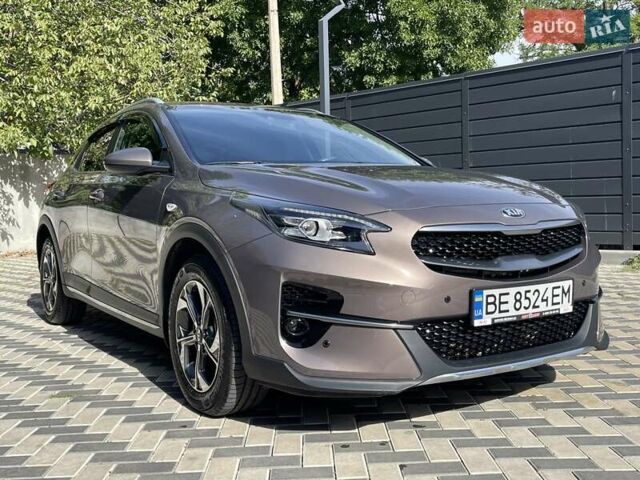 Коричневий Кіа XCeed, об'ємом двигуна 1.35 л та пробігом 20 тис. км за 19200 $, фото 6 на Automoto.ua