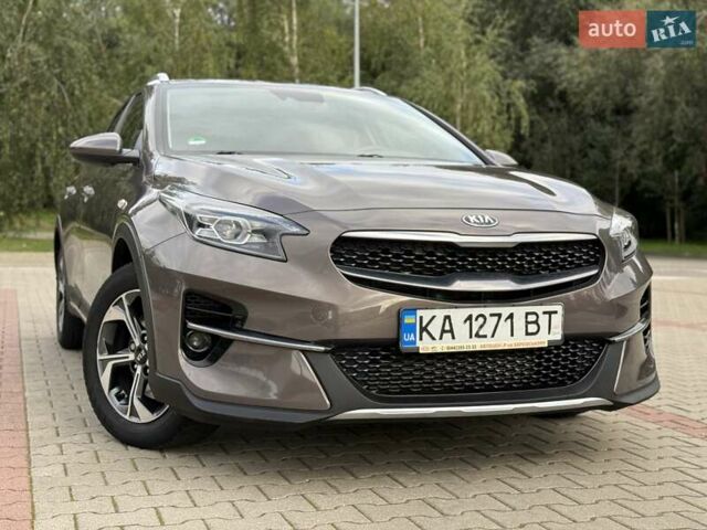 Коричневый Киа XCeed, объемом двигателя 1.35 л и пробегом 75 тыс. км за 16999 $, фото 1 на Automoto.ua