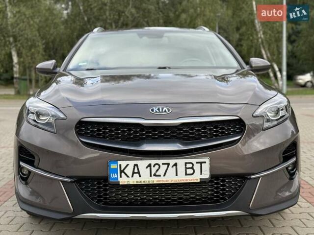 Коричневый Киа XCeed, объемом двигателя 1.35 л и пробегом 75 тыс. км за 16999 $, фото 28 на Automoto.ua