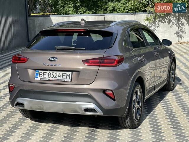 Коричневий Кіа XCeed, об'ємом двигуна 1.35 л та пробігом 20 тис. км за 19200 $, фото 7 на Automoto.ua