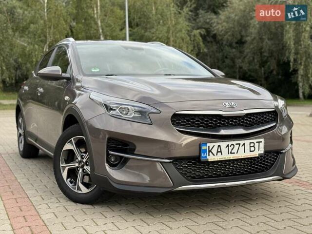 Коричневый Киа XCeed, объемом двигателя 1.35 л и пробегом 75 тыс. км за 16999 $, фото 24 на Automoto.ua