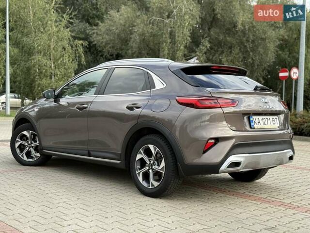 Коричневый Киа XCeed, объемом двигателя 1.35 л и пробегом 75 тыс. км за 16999 $, фото 7 на Automoto.ua