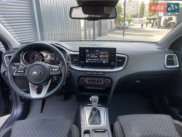 Коричневый Киа XCeed, объемом двигателя 1.35 л и пробегом 21 тыс. км за 18999 $, фото 15 на Automoto.ua