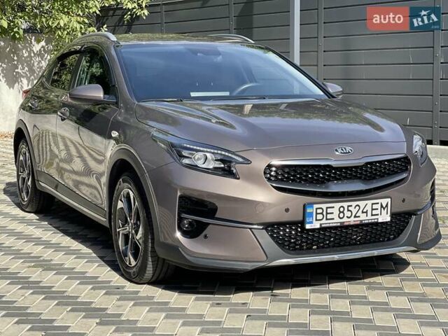 Коричневый Киа XCeed, объемом двигателя 1.35 л и пробегом 21 тыс. км за 18999 $, фото 5 на Automoto.ua