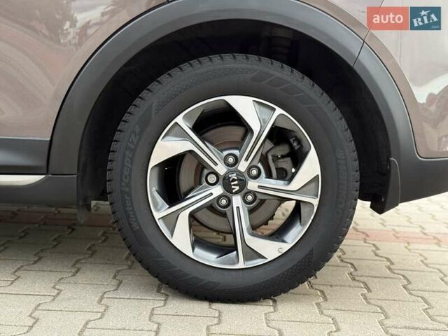 Коричневый Киа XCeed, объемом двигателя 1.35 л и пробегом 75 тыс. км за 16999 $, фото 13 на Automoto.ua
