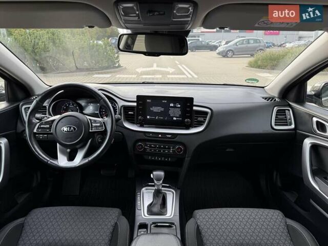 Коричневый Киа XCeed, объемом двигателя 1.35 л и пробегом 75 тыс. км за 16999 $, фото 62 на Automoto.ua