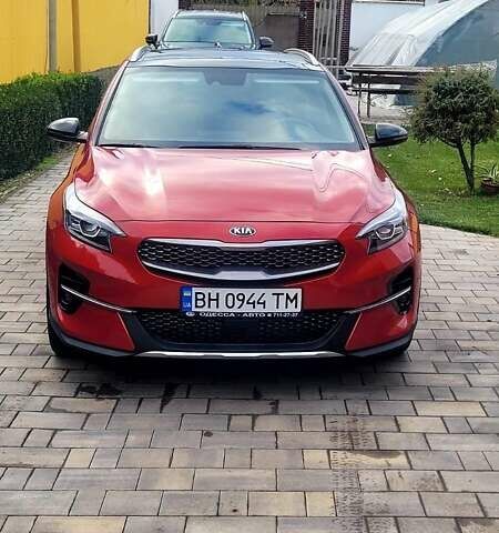 Червоний Кіа XCeed, об'ємом двигуна 1.35 л та пробігом 17 тис. км за 25000 $, фото 4 на Automoto.ua