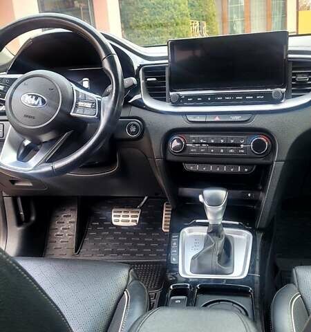 Червоний Кіа XCeed, об'ємом двигуна 1.35 л та пробігом 17 тис. км за 25000 $, фото 10 на Automoto.ua