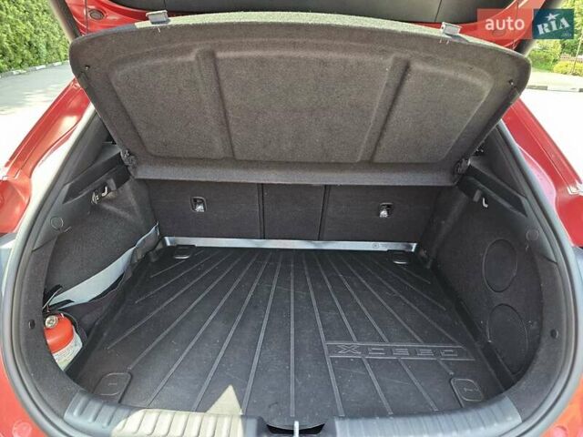 Красный Киа XCeed, объемом двигателя 1.35 л и пробегом 93 тыс. км за 25000 $, фото 8 на Automoto.ua