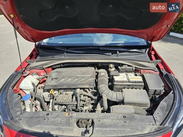 Красный Киа XCeed, объемом двигателя 1.35 л и пробегом 93 тыс. км за 25000 $, фото 28 на Automoto.ua