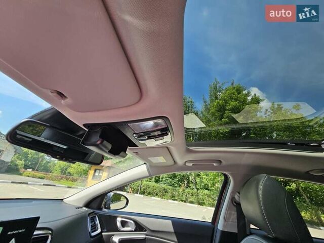 Красный Киа XCeed, объемом двигателя 1.35 л и пробегом 93 тыс. км за 25000 $, фото 14 на Automoto.ua