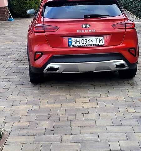 Червоний Кіа XCeed, об'ємом двигуна 1.35 л та пробігом 17 тис. км за 25000 $, фото 5 на Automoto.ua