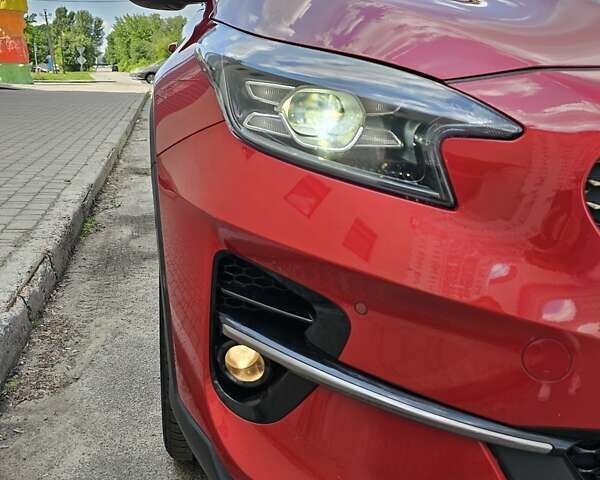 Красный Киа XCeed, объемом двигателя 1.35 л и пробегом 93 тыс. км за 25000 $, фото 52 на Automoto.ua