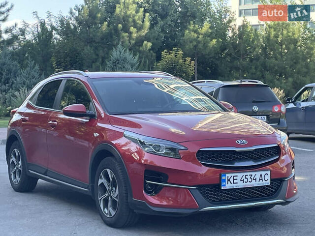 Красный Киа XCeed, объемом двигателя 1.4 л и пробегом 35 тыс. км за 19300 $, фото 3 на Automoto.ua
