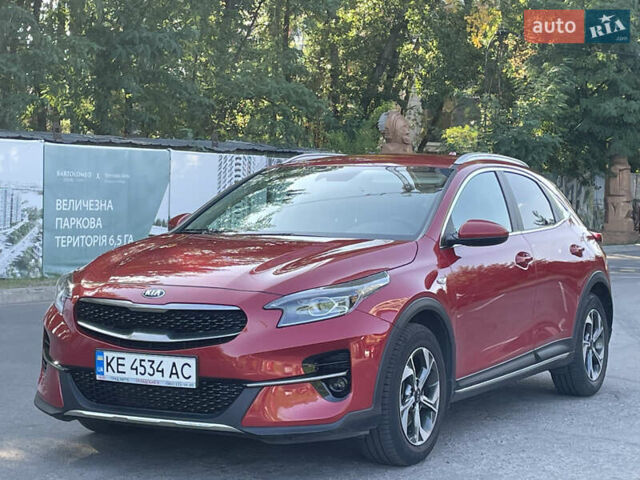 Красный Киа XCeed, объемом двигателя 1.4 л и пробегом 35 тыс. км за 19300 $, фото 2 на Automoto.ua