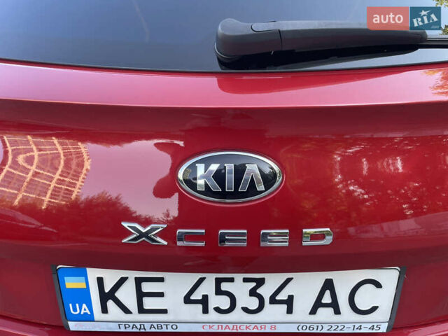 Красный Киа XCeed, объемом двигателя 1.4 л и пробегом 35 тыс. км за 19300 $, фото 10 на Automoto.ua