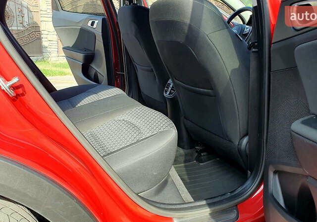 Красный Киа XCeed, объемом двигателя 1.4 л и пробегом 32 тыс. км за 21800 $, фото 21 на Automoto.ua