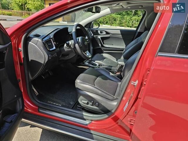 Красный Киа XCeed, объемом двигателя 1.35 л и пробегом 93 тыс. км за 25000 $, фото 10 на Automoto.ua