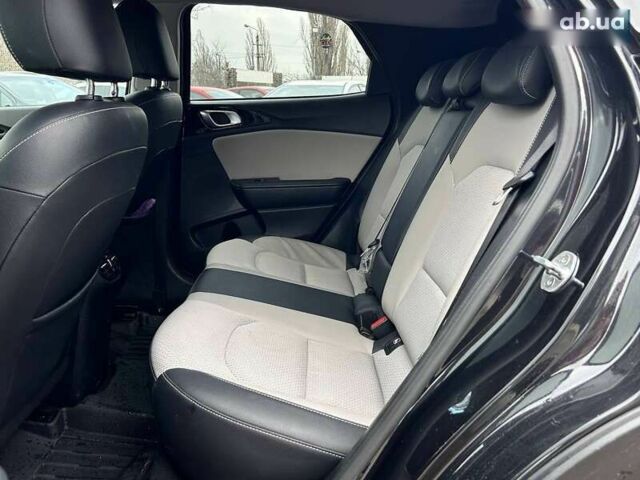 Кіа XCeed, об'ємом двигуна 1.4 л та пробігом 67 тис. км за 19000 $, фото 25 на Automoto.ua