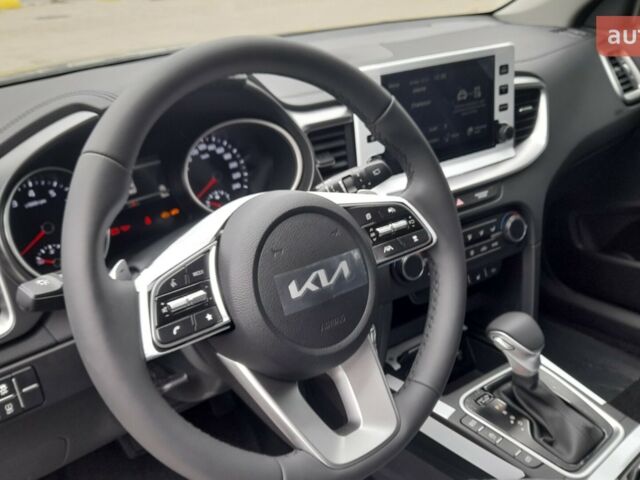 Киа XCeed 2025 в Днепре (Днепропетровске) на Automoto.ua Киа XCeed, объемом двигателя 1 л и пробегом 0 тыс. км за 27869 $, фото 2 на Automoto.ua