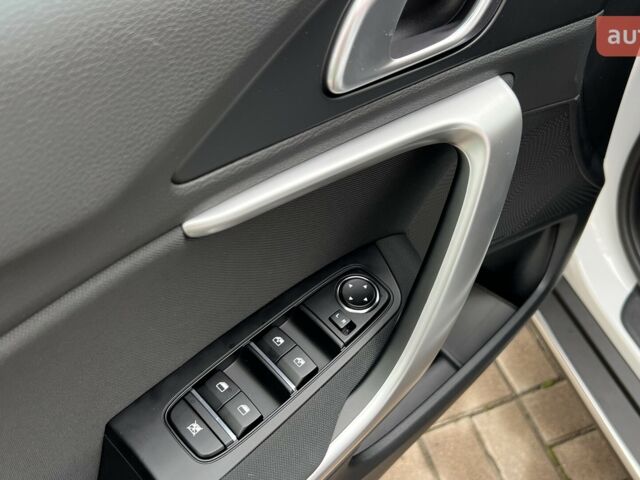 купить новое авто Киа XCeed 2025 года от официального дилера Автоцентр AUTO.RIA Киа фото