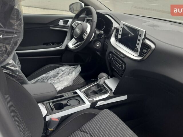 Киа XCeed 2025 в Днепре (Днепропетровске) на Automoto.ua Киа XCeed, объемом двигателя 1 л и пробегом 0 тыс. км за 27869 $, фото 13 на Automoto.ua