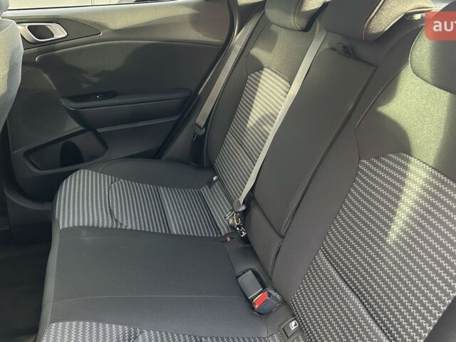 Киа XCeed, объемом двигателя 1 л и пробегом 0 тыс. км за 28087 $, фото 16 на Automoto.ua