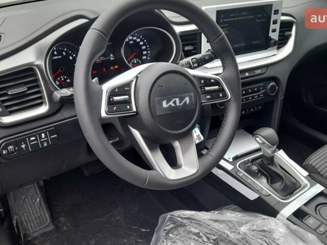 Киа XCeed 2025 в Днепре (Днепропетровске) на Automoto.ua Киа XCeed, объемом двигателя 1 л и пробегом 0 тыс. км за 27869 $, фото 4 на Automoto.ua