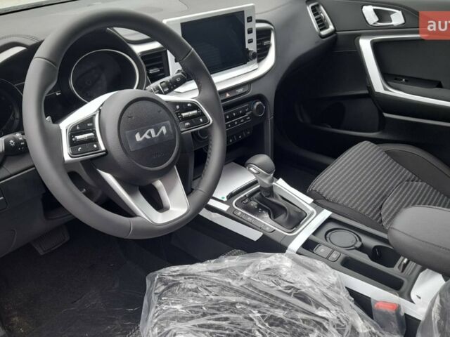 Киа XCeed 2025 в Днепре (Днепропетровске) на Automoto.ua Киа XCeed, объемом двигателя 1 л и пробегом 0 тыс. км за 27869 $, фото 7 на Automoto.ua