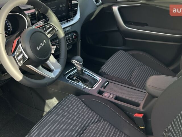 Киа XCeed, объемом двигателя 1 л и пробегом 0 тыс. км за 28087 $, фото 14 на Automoto.ua