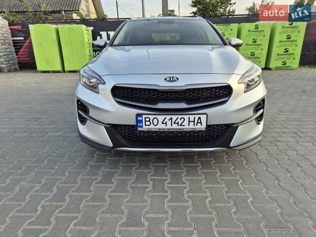 Серый Киа XCeed, объемом двигателя 1.4 л и пробегом 21 тыс. км за 19200 $, фото 5 на Automoto.ua