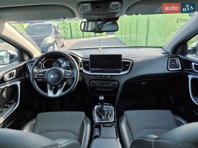 Серый Киа XCeed, объемом двигателя 1.4 л и пробегом 21 тыс. км за 19200 $, фото 17 на Automoto.ua