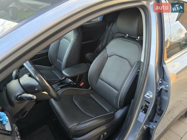 Серый Киа XCeed, объемом двигателя 1.35 л и пробегом 75 тыс. км за 20300 $, фото 10 на Automoto.ua