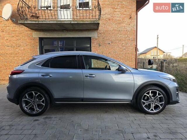 Серый Киа XCeed, объемом двигателя 1.35 л и пробегом 75 тыс. км за 20300 $, фото 7 на Automoto.ua