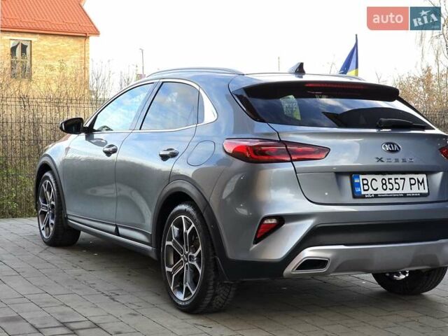 Серый Киа XCeed, объемом двигателя 1.35 л и пробегом 75 тыс. км за 20300 $, фото 3 на Automoto.ua