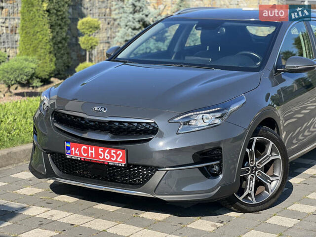 Серый Киа XCeed, объемом двигателя 1.5 л и пробегом 53 тыс. км за 19700 $, фото 8 на Automoto.ua