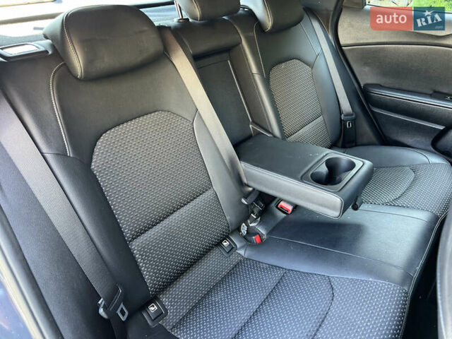 Серый Киа XCeed, объемом двигателя 1.5 л и пробегом 53 тыс. км за 19700 $, фото 35 на Automoto.ua
