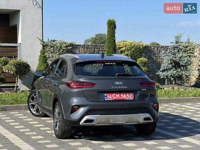 Серый Киа XCeed, объемом двигателя 1.5 л и пробегом 53 тыс. км за 19700 $, фото 17 на Automoto.ua