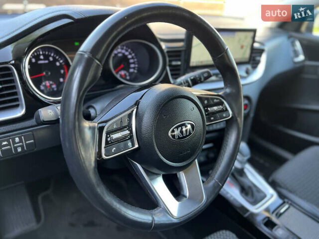 Серый Киа XCeed, объемом двигателя 1.5 л и пробегом 53 тыс. км за 19700 $, фото 21 на Automoto.ua