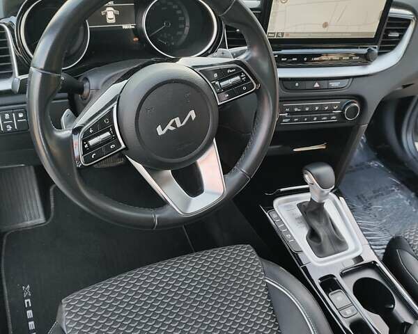 Киа XCeed 2022 в Харькове на Automoto.ua Серый Киа XCeed, объемом двигателя 1.6 л и пробегом 70 тыс. км за 27000 $, фото 8 на Automoto.ua