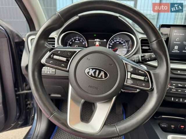 Синий Киа XCeed, объемом двигателя 1.35 л и пробегом 96 тыс. км за 16999 $, фото 15 на Automoto.ua