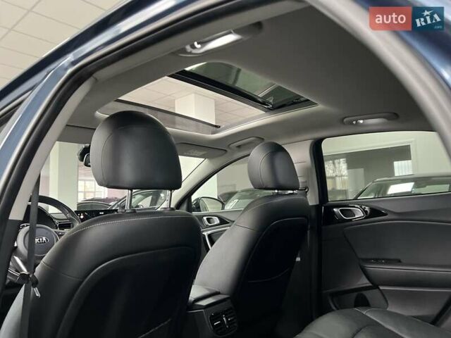 Синий Киа XCeed, объемом двигателя 1.35 л и пробегом 35 тыс. км за 21700 $, фото 29 на Automoto.ua