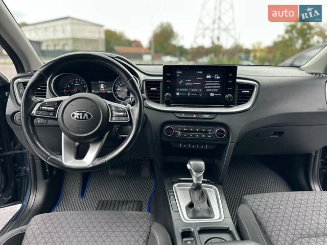 Синий Киа XCeed, объемом двигателя 1.4 л и пробегом 43 тыс. км за 18800 $, фото 56 на Automoto.ua