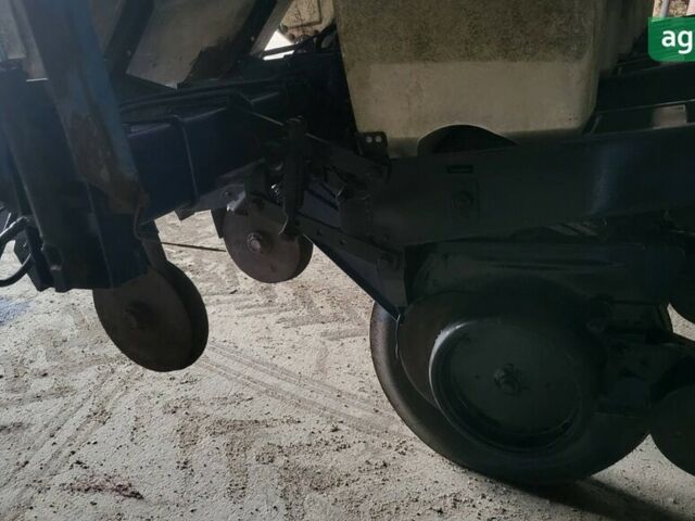 Кинзе 2000, объемом двигателя 0 л и пробегом 0 тыс. км за 10000 $, фото 4 на Automoto.ua