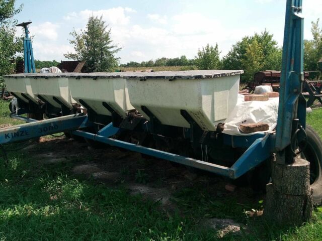 Синий Кинзе 3000, объемом двигателя 0 л и пробегом 0 тыс. км за 15000 $, фото 2 на Automoto.ua